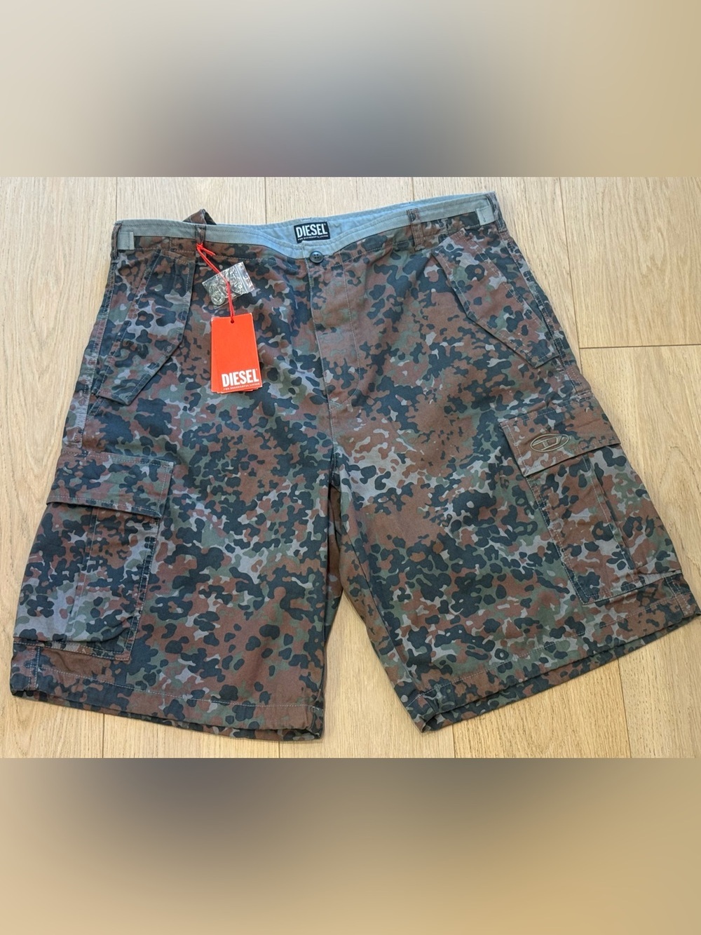 Diesel P-Atlan Camo Cargo Shorts 38 Designer Camouflage Streetwear Rare Luxury